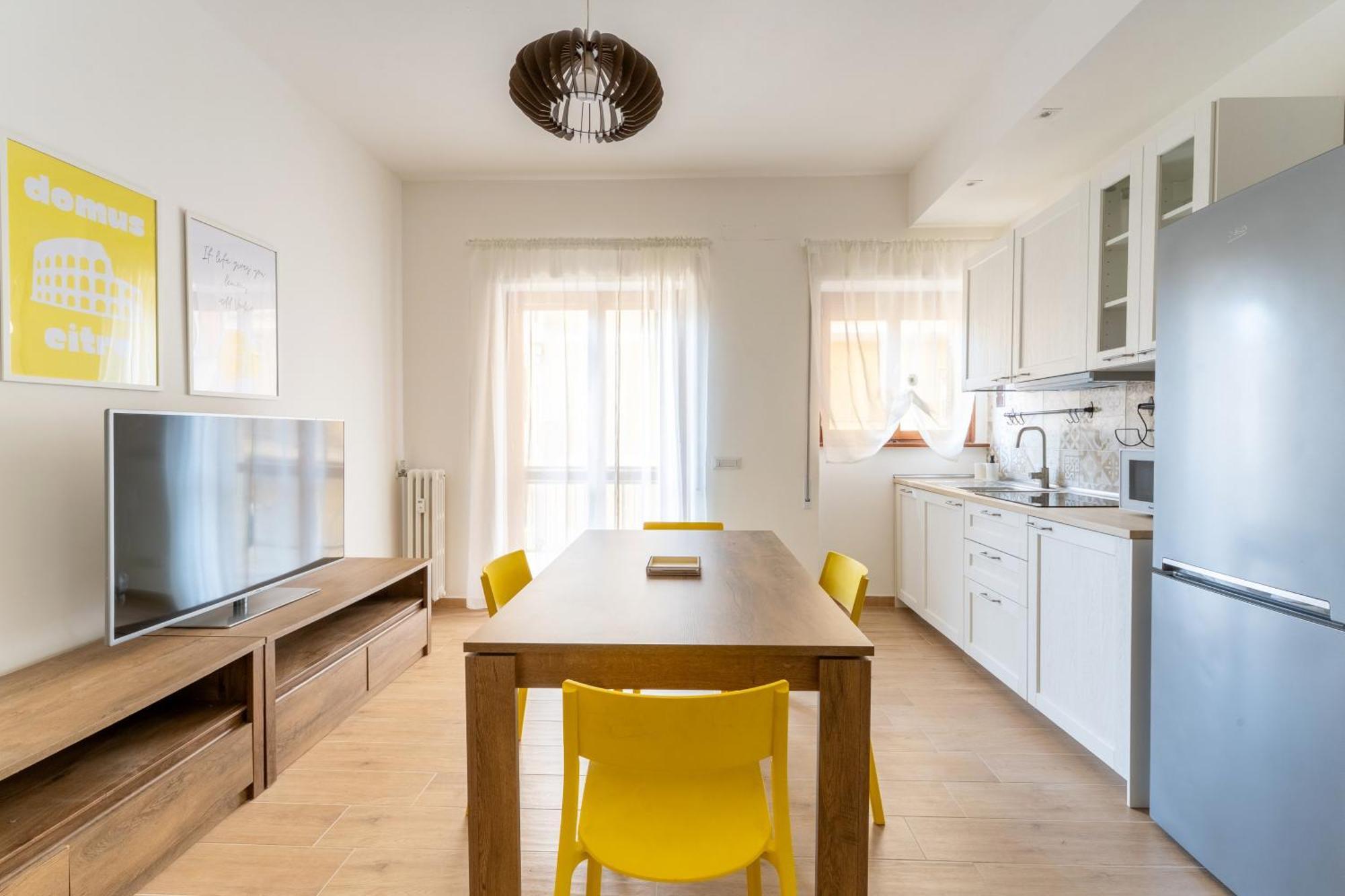 Apartment Domus Citro, Cozy Flat In District Prenestina